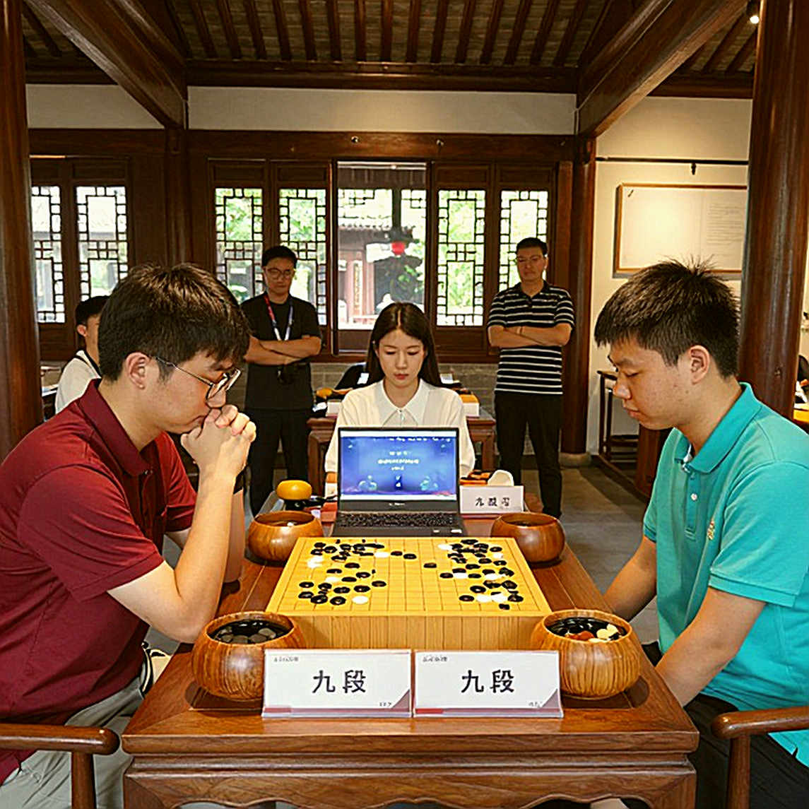 ChessBase Magazine số 225: Ván Sicilian và khoảng trống giữa tiêu đề với bàn cờ