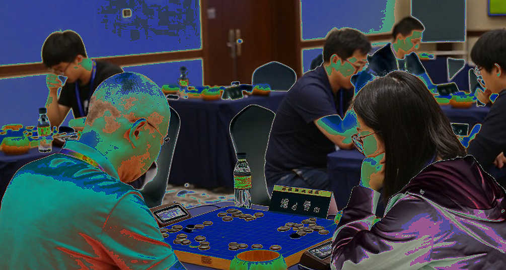 Firouzja hạ Carlsen sau 49 nước ở Bengaluru: Khi đồng hồ là kỳ thủ mạnh nhất trên bàn