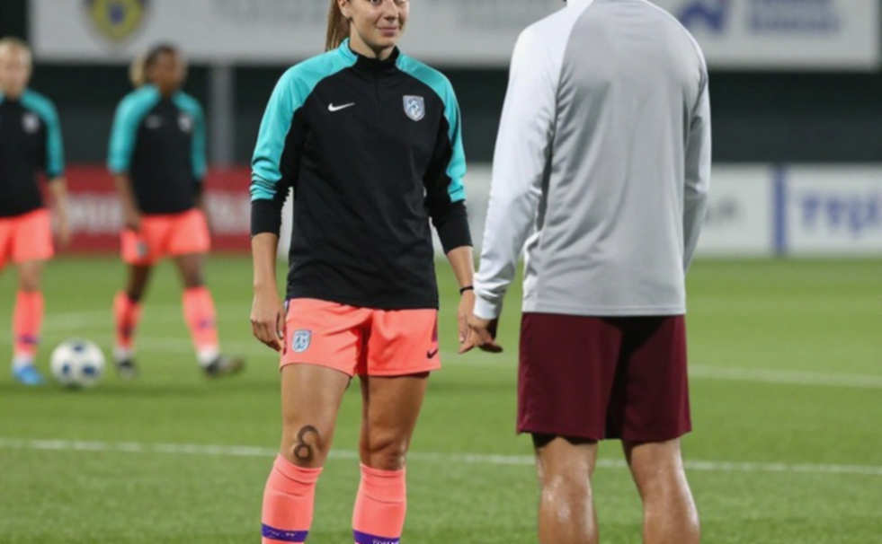 Kane tiến gần hợp đồng đến 2029: Bayern chọn tính liên tục, và cái giá nằm ở lộ trình tiền đạo trẻ
