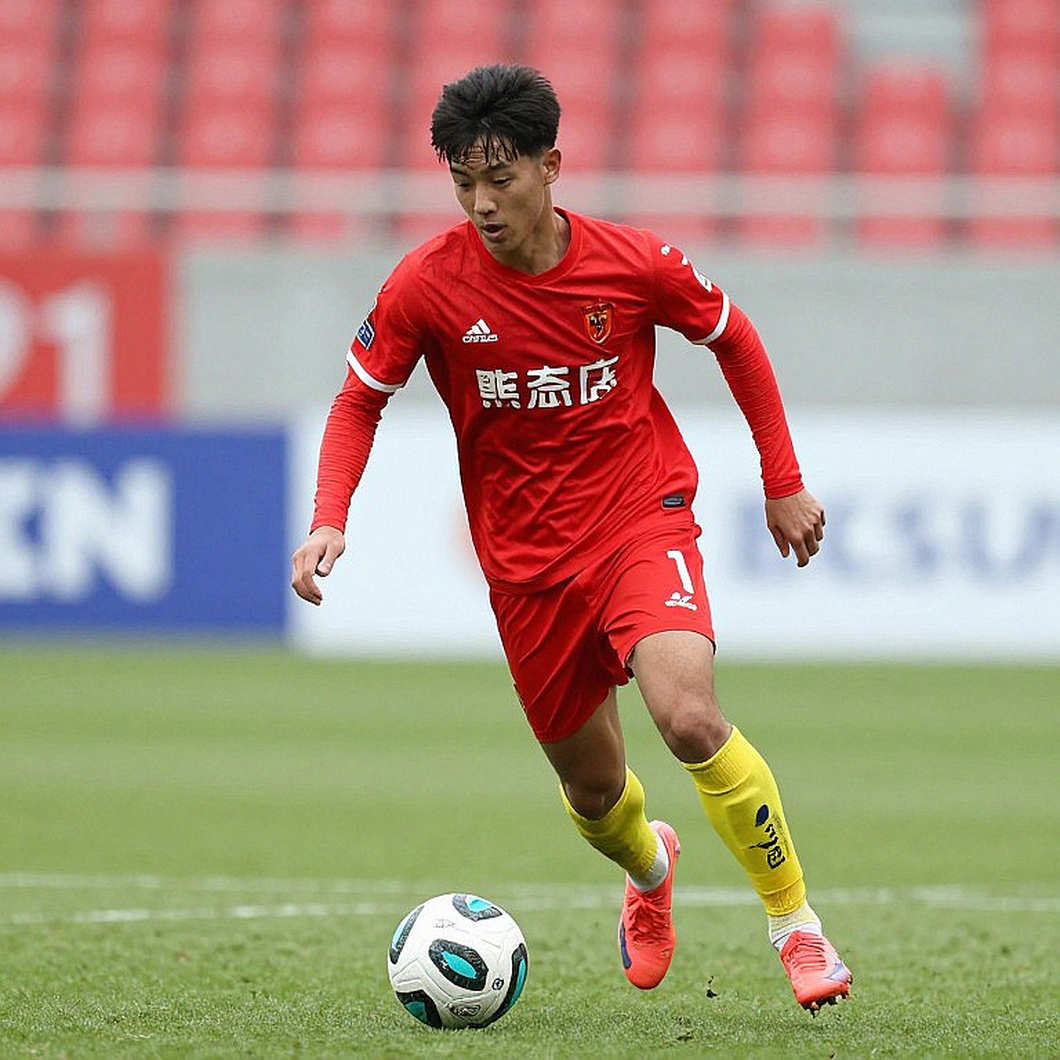U23 Việt Nam đá tứ hùng tại Pleiku: sáu ngày, ba trận và giới hạn của một phép thử U23 Việt Nam đá tứ hùng tại Pleiku: sáu ngày, ba trận và giới hạn của một phép thử