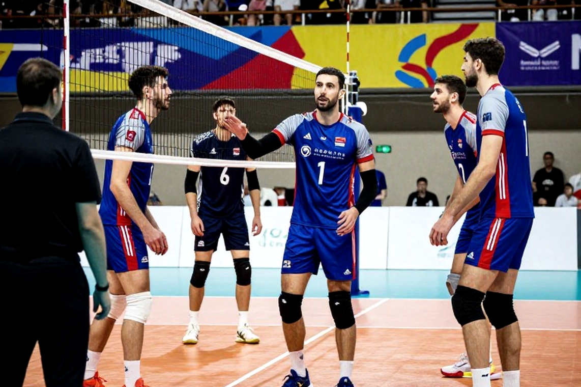 Sáu tấm vé LA 2028 và khoảng trống giữa bảng xếp hạng bóng chuyền nam Sáu tấm vé LA 2028 và khoảng trống giữa bảng xếp hạng bóng chuyền nam