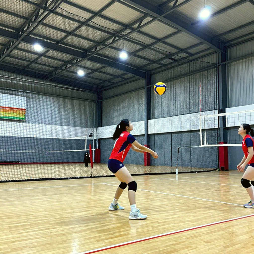 Một libero 14 tuổi, một cú đập ngoại binh và câu hỏi chưa được trả lời của bóng chuyền nữ Việt Nam