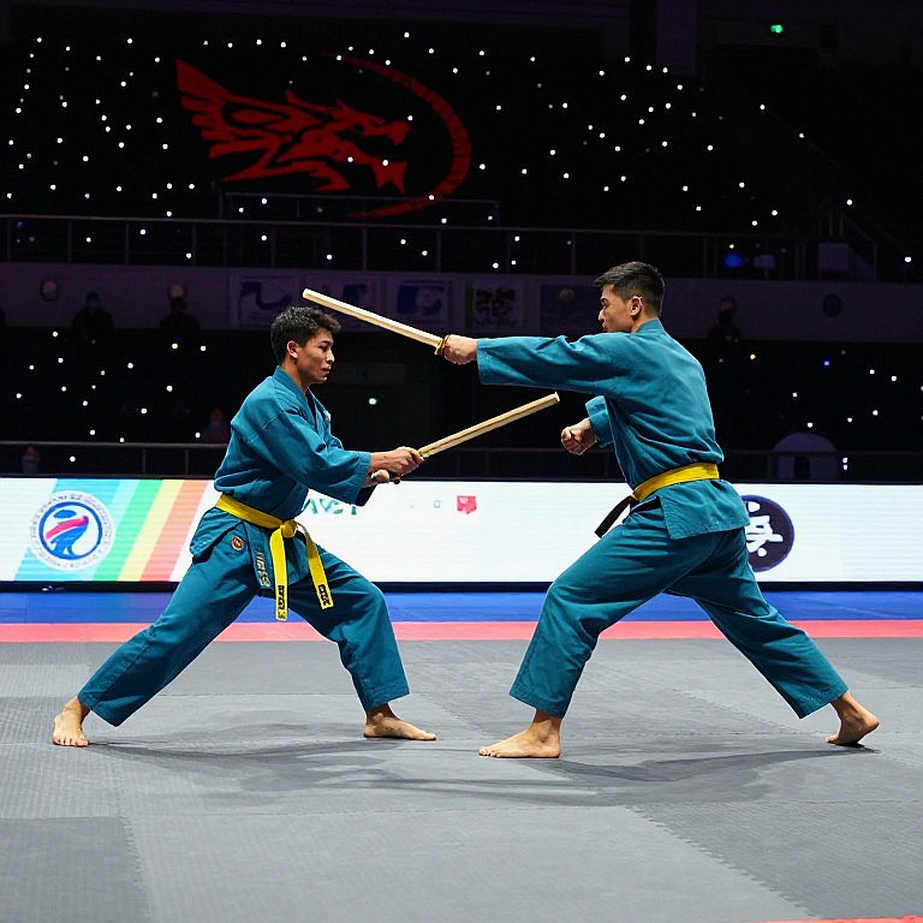 Raoni Barcelos xuất viện sau cú KO hiệp 5: Hạng gà UFC và bài toán tuổi 39