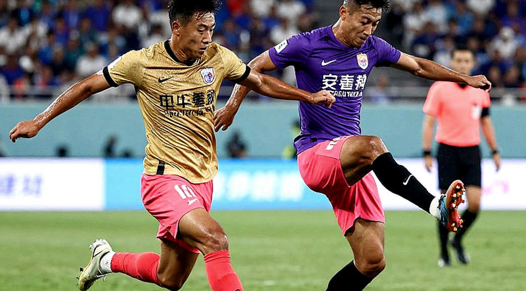 Galatasaray và bản danh sách gạch tên: Khi suất đăng ký trở thành tài sản đắt nhất phòng thay đồ Galatasaray và bản danh sách gạch tên: Khi suất đăng ký trở thành tài sản đắt nhất phòng thay đồ