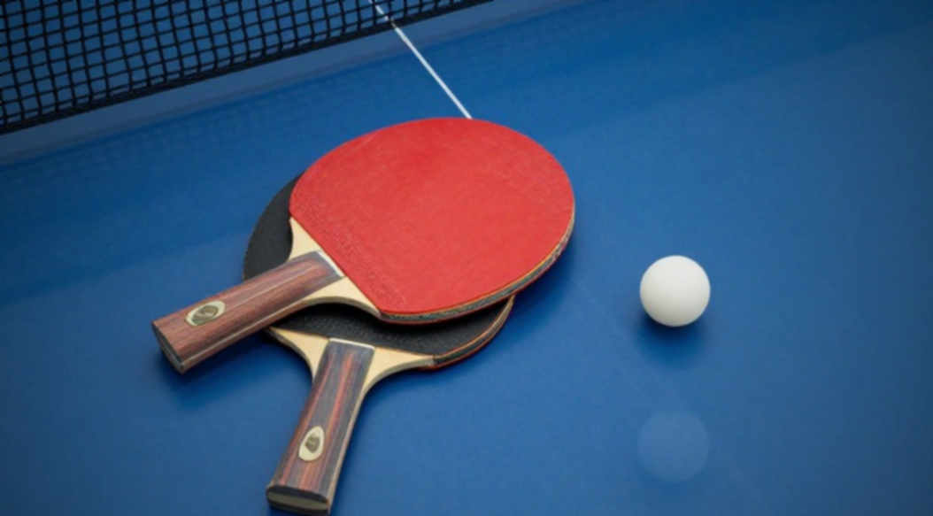 The Table Tennis Season and the Price of Being on Top: Points, Calendars and the Tremors Nobody Sees