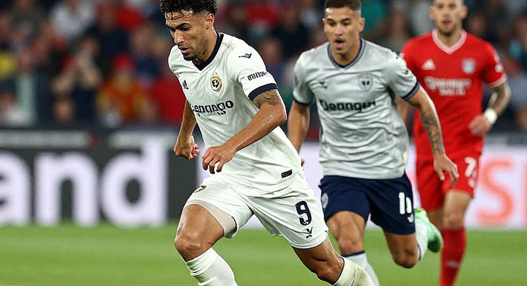 Chris Smalling gia nhập Porto: Đọc tham vọng qua cấu trúc một bản hợp đồng miễn phí Chris Smalling gia nhập Porto: Đọc tham vọng qua cấu trúc một bản hợp đồng miễn phí
