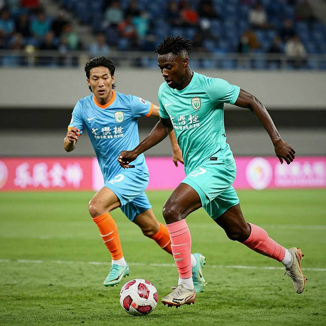 Tiếng ồn chuyển nhượng V.League và khoảng trống dữ liệu tài chính câu lạc bộ